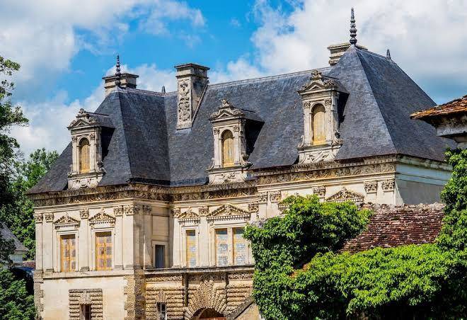 Aupres du chateau