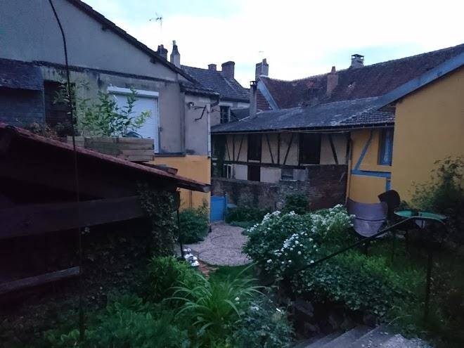 Chambres d'hotes la sarrasine saint sauveur en puisaye yonne
