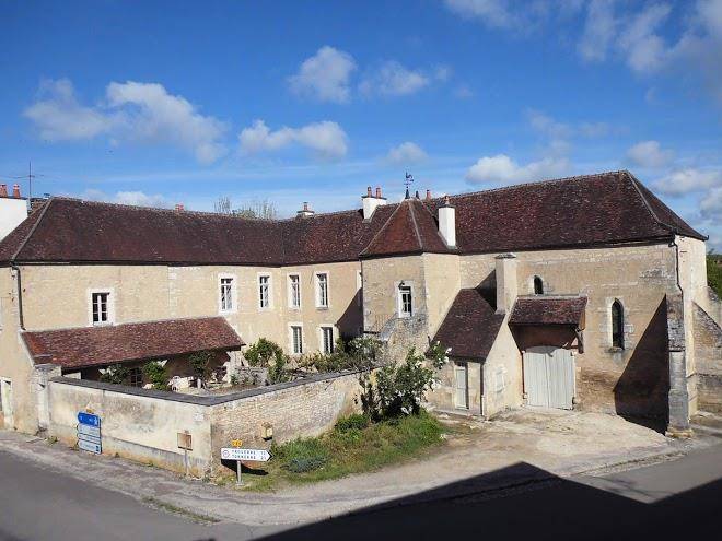 Le prieure noyers sur serein