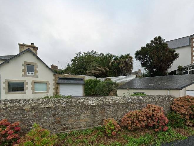 Chambre vue mer dans maison perros guirec