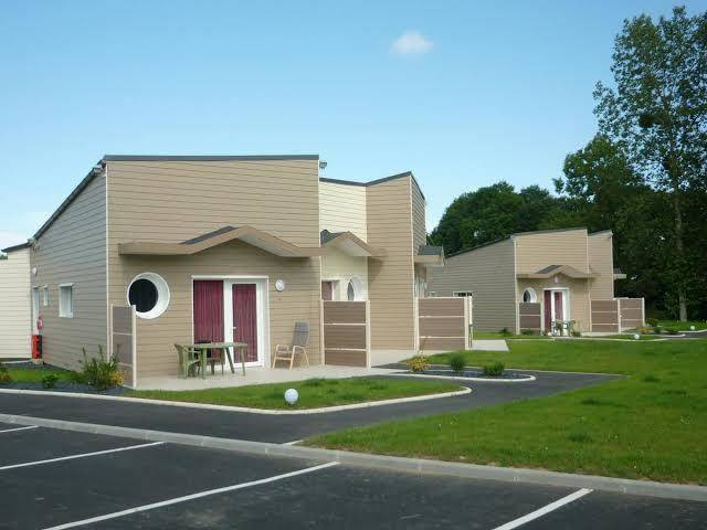 Logis Hotel Le Relais De Beaucemaine Image