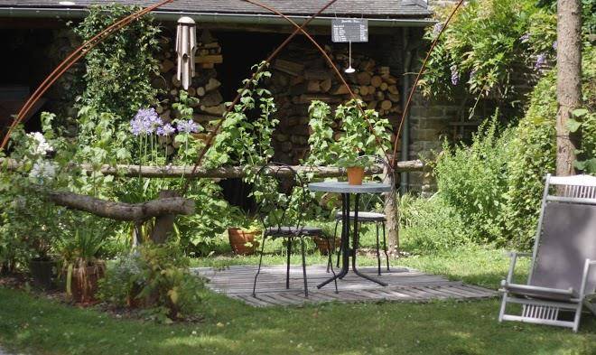 Esprit cabane l'herbe des nuits