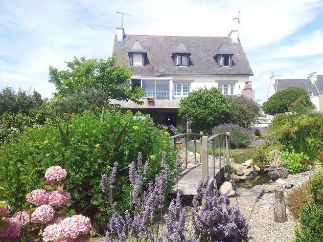 Les mouettes chambres d'hotes a plozevet en bretagne