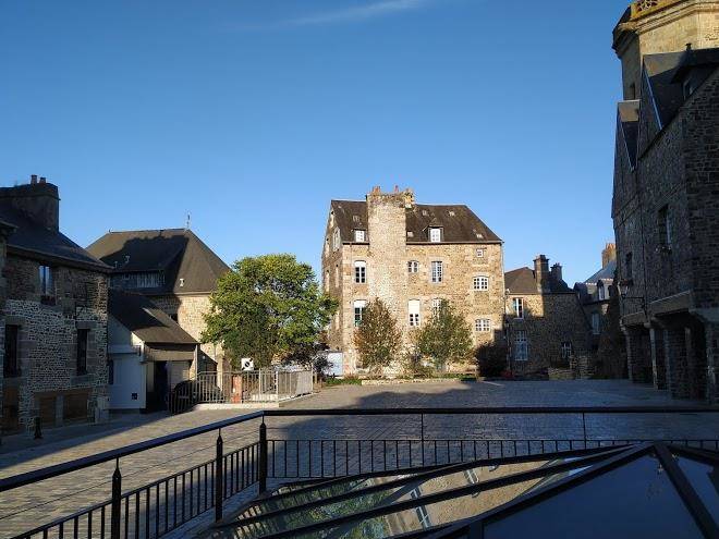 Hotel particulier le mercier de montigny