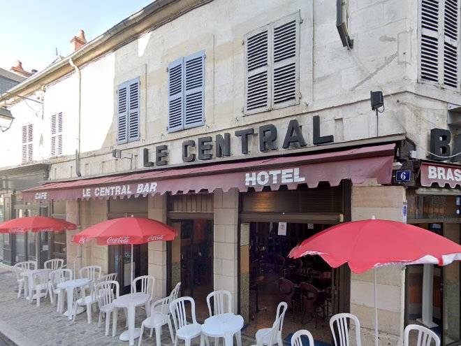 Le central hotel