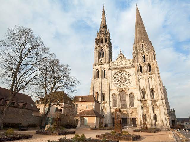 Ibis styles chartres
