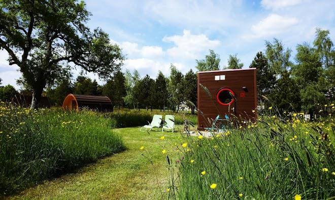 Domaine de la grangee roulotte carre d'etoiles et cabane