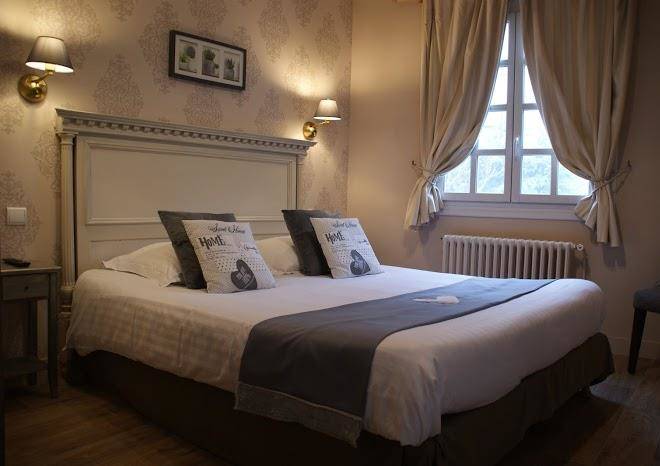 Hotel agnes sorel