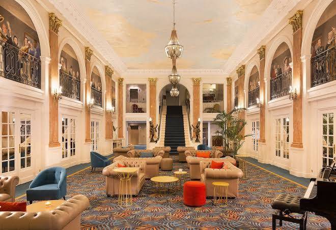Hotel oceania l'univers tours