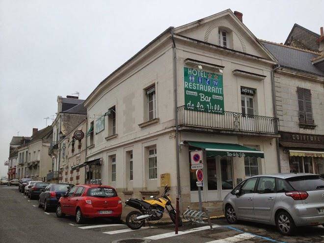 Hotel restaurant bar de la ville