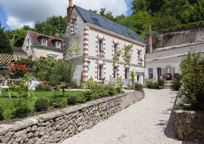 Les troglos de la tufoliere