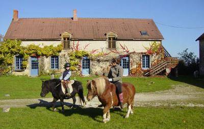 Les ecuries de saint pierre les gites du berry a st pierre