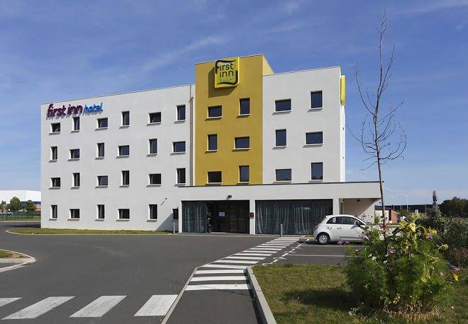 Hotel first inn blois