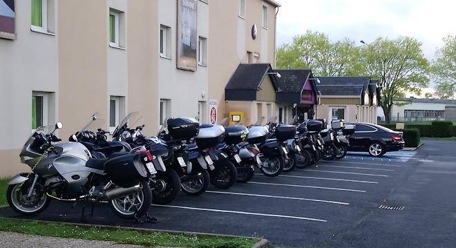 Hotel le cosy blois villebarou