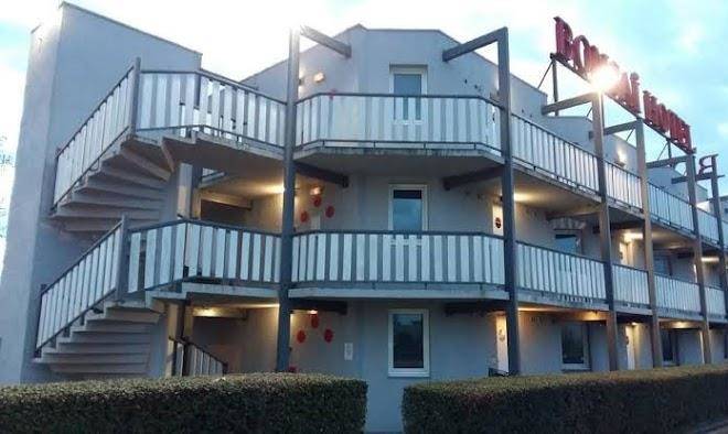 Bonsai hotel