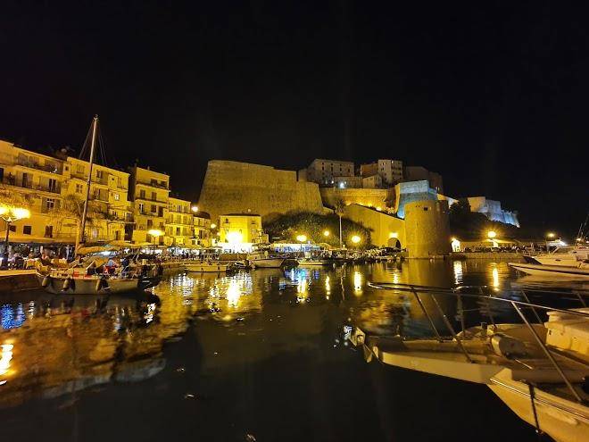 Grand hotel calvi