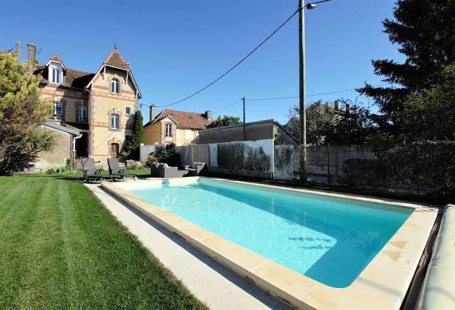 A l'aube de troyes chambre d'hotes de charme avec piscine