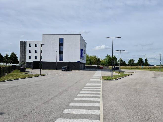 Ibis budget troyes est