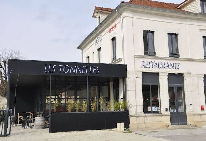Les tonnelles hotel restaurant