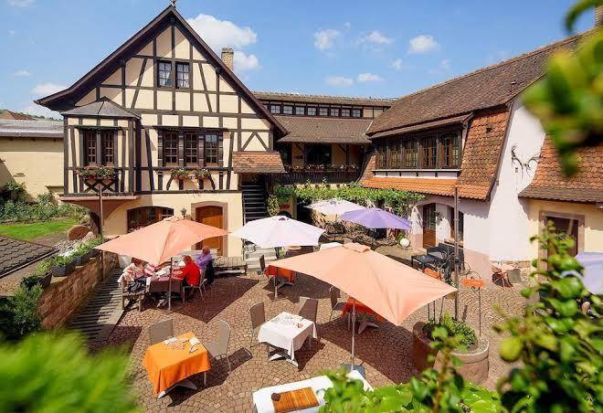 Le cerf hotel