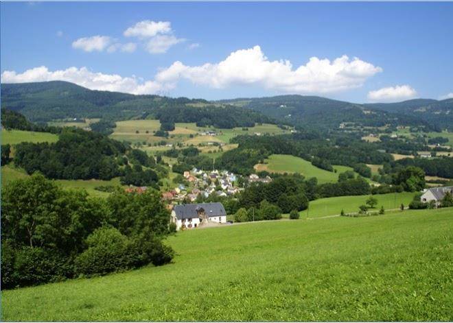 Gites Eco Nature De La Pierre Du Loup Image