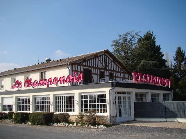 Annexe le champenois chambre d' hotel