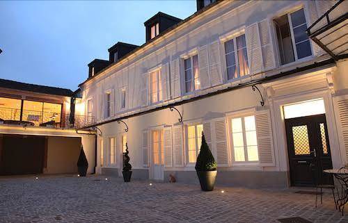 Champagne sacret
