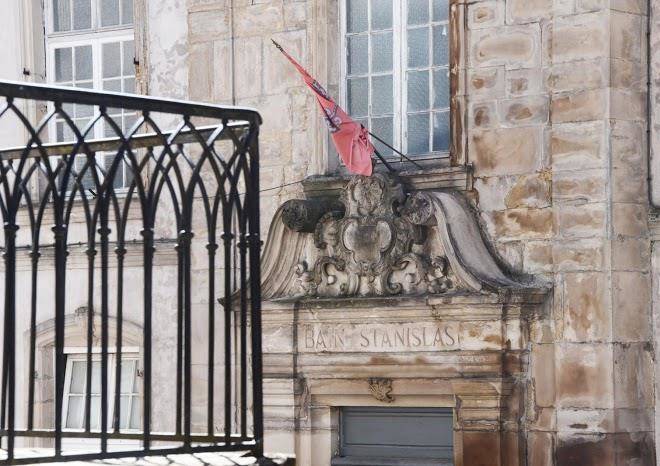 La couronne by franck and virginie