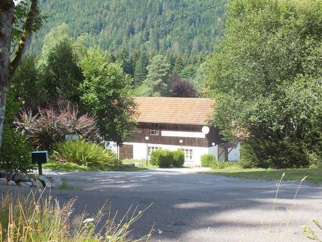 Les granges bas
