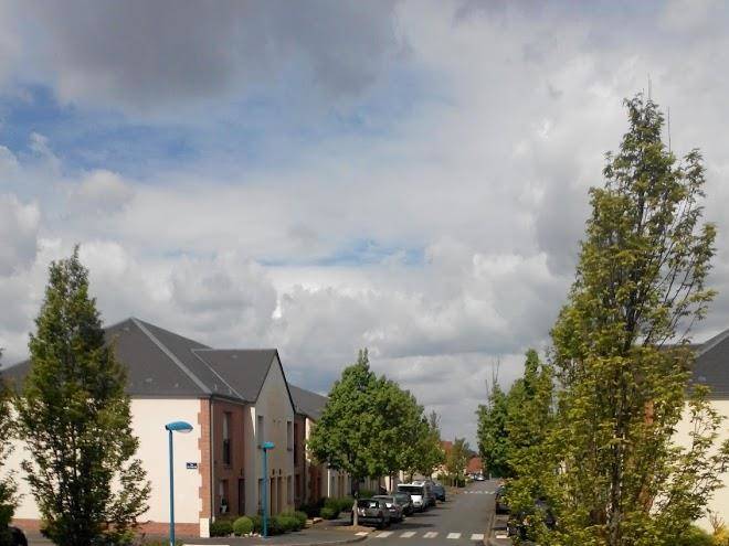 Hotelf1 Valenciennes Douchy Les Mines Image