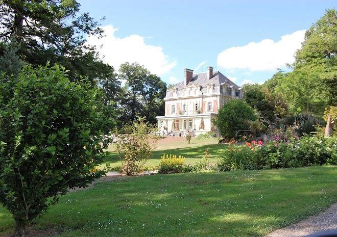 Chateau de broyes