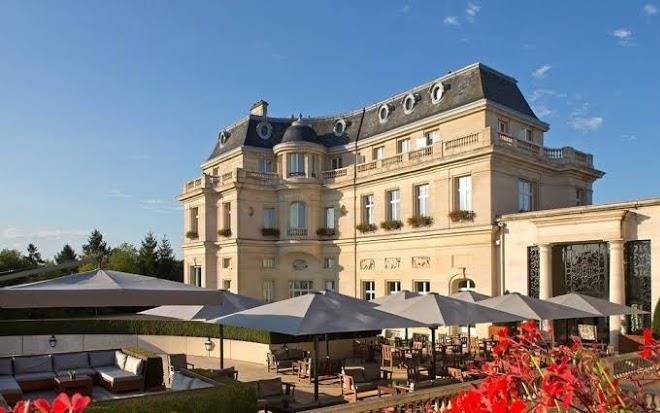 Chateau Hotel Mont Royal Chantilly Image