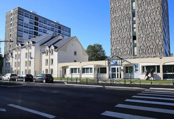 Hotel ibis budget centre les ports