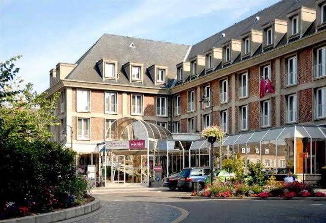 Hotel mercure abbeville centre Porte de la Baie de Somme