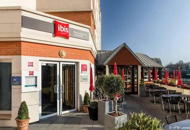 Ibis paris la defense courbevoie