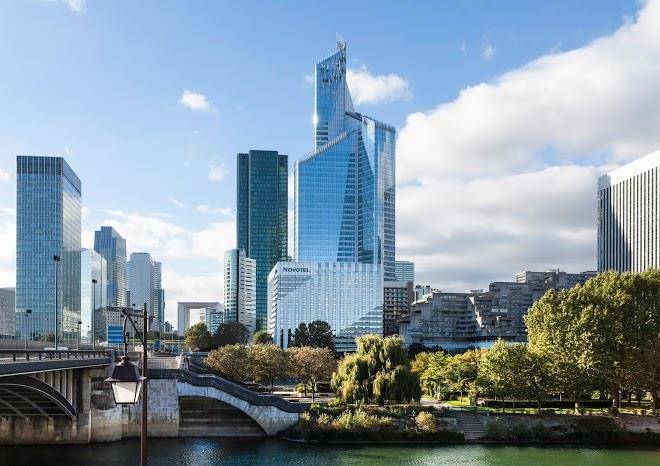 Hotel novotel paris la defense esplanade