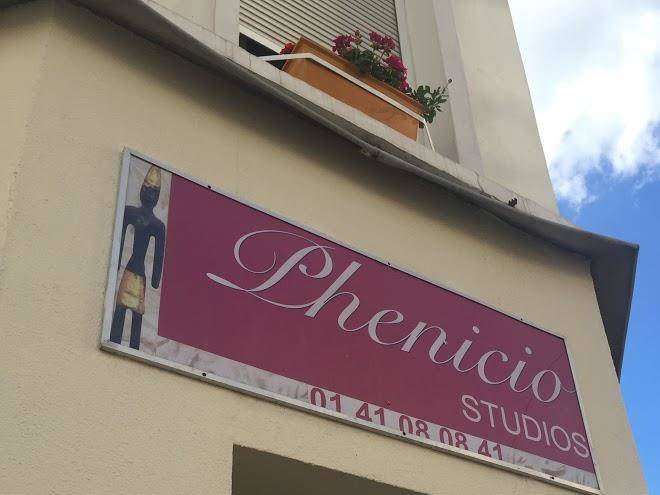 Hotel studios phenicio