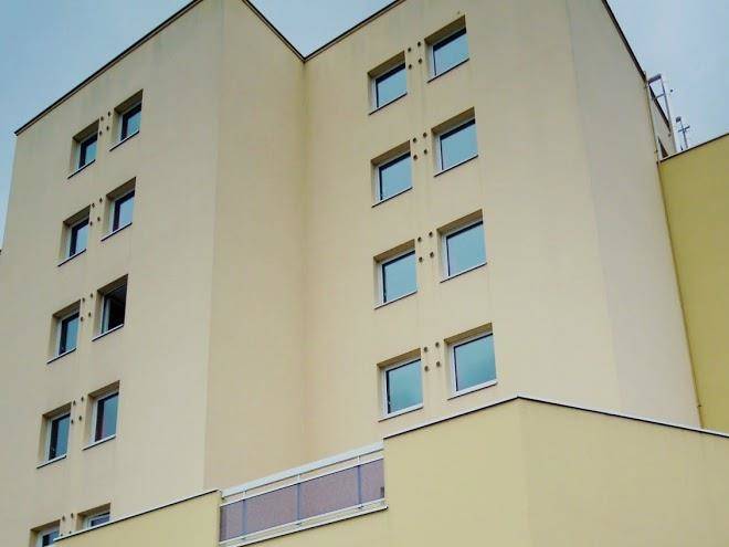 La Roseraie Hotel & Restaurant Image