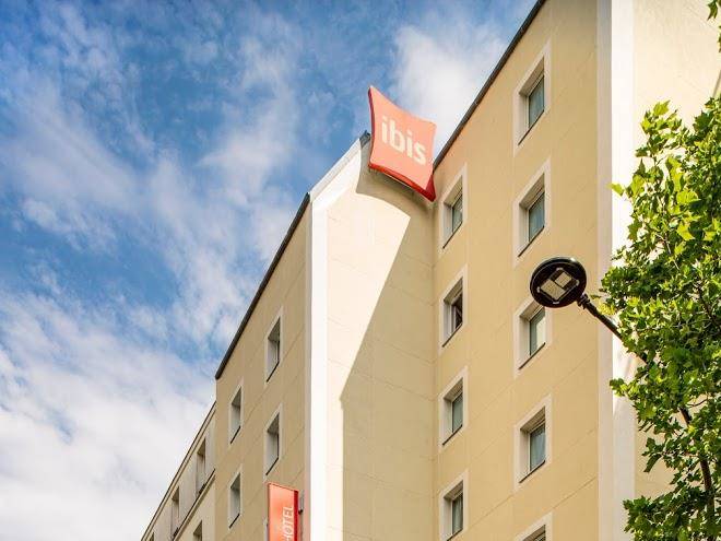 Ibis Paris Canal Saint Martin Image