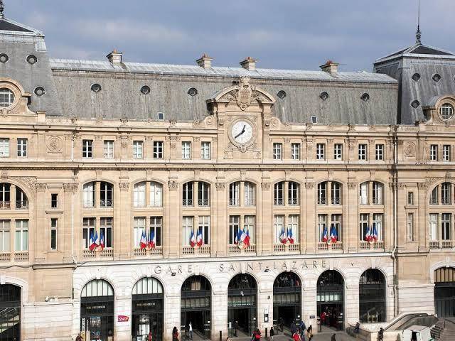 Hotel Mercure Paris Gare De L'est Magenta Image