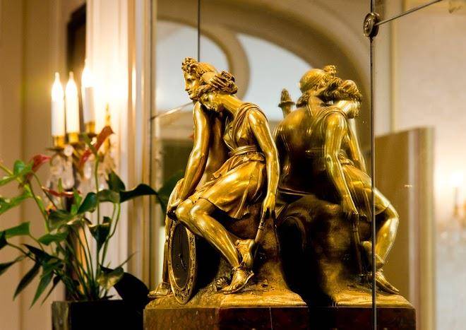 Hotel saint petersbourg opera