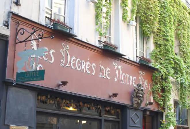Les degres de notre dame