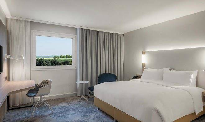 Courtyard paris roissy charles de gaulle airport hotel