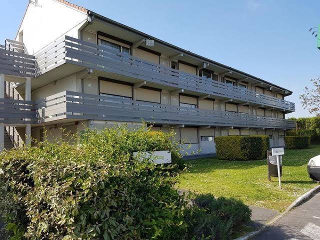 Hotel kyriad fontenay tresigny