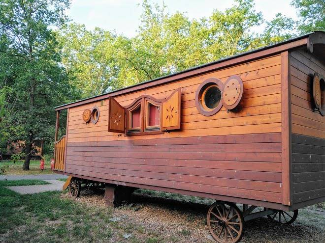 Les roulottes de bois le roi
