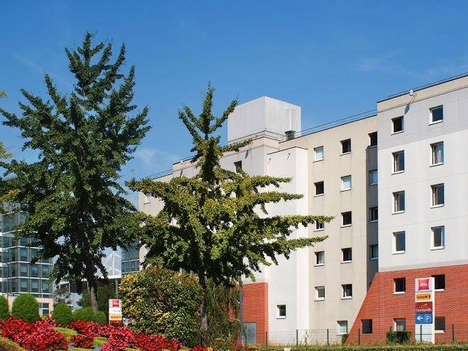 Ibis saint denis stade sud