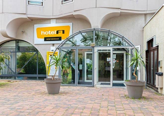 Hotelf1 cergy