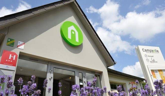 Hotel restaurant campanile versailles buc