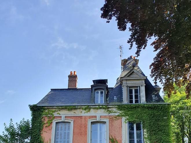 Chateau les parcs fontaines