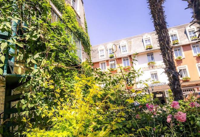 Hotel Le Lion D'or Et Restaurant La Table Du Lion Image